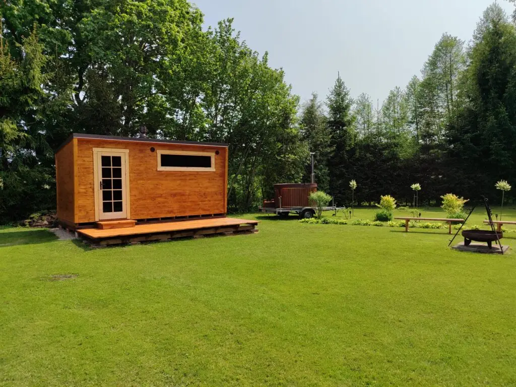 mobilus kubilas stovyklavietėje